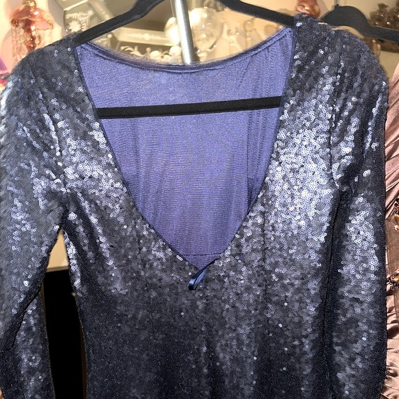 Brand new sequins fabric evening gown. - Picture 2 of 2